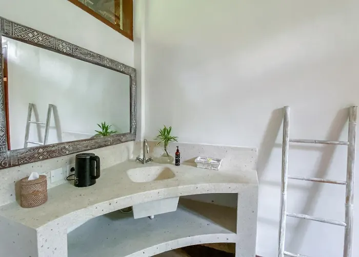 Sannyas Boutique 3* Uluwatu (Bali)